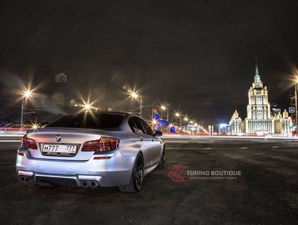 BMW M5 на 20" дисках Rohana RFX2 Matte Black фото 2